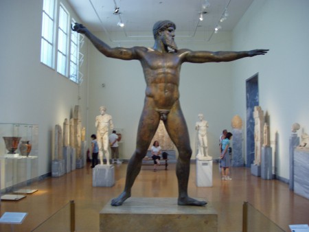 ギリシア、国立考古学博物館のアルテミオンのポセイドン像